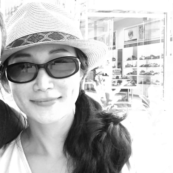 Meet your Posher, Yani - Picture 1 of 1